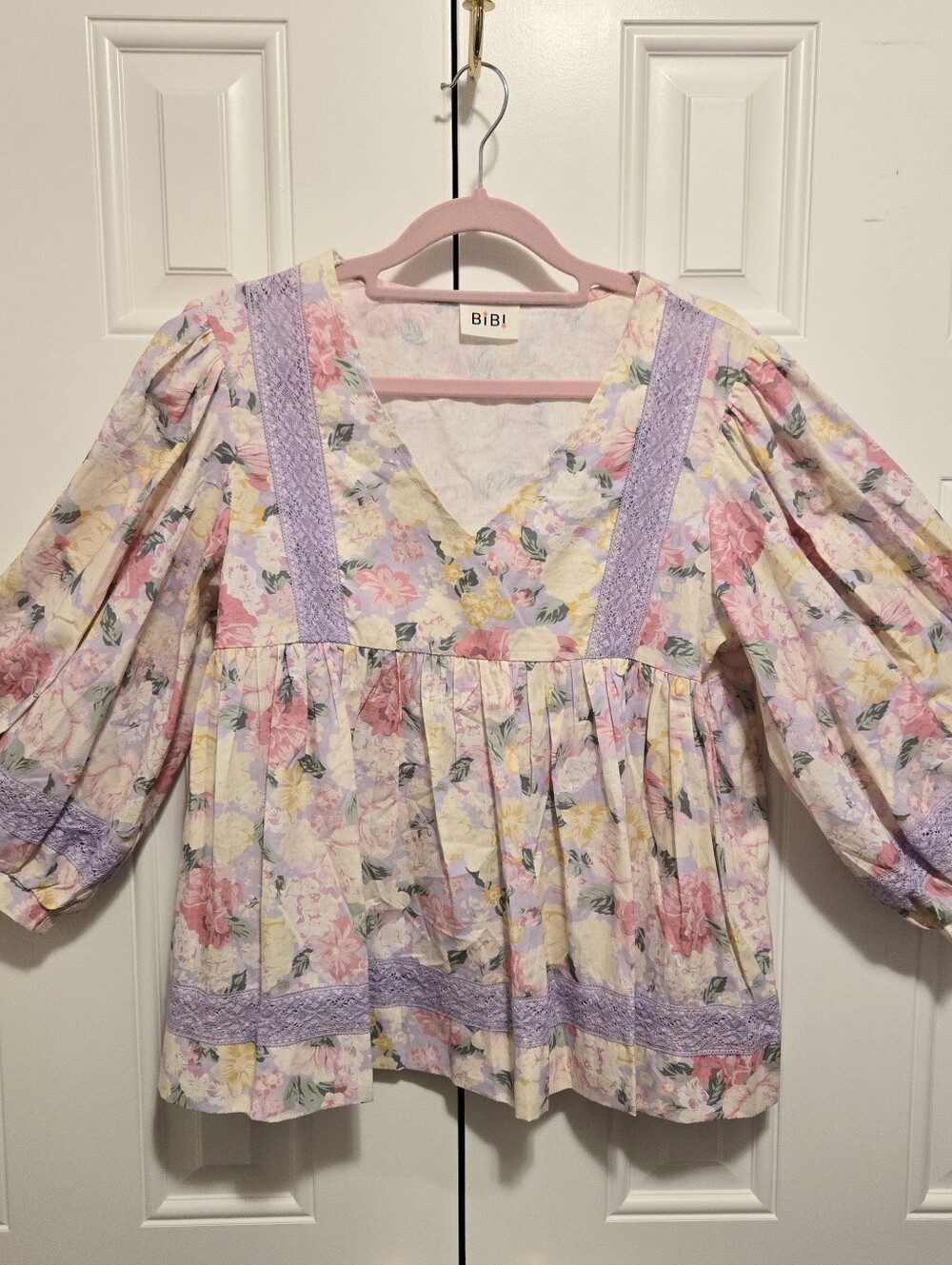 🌺 BiBi NWOT Lavendar Lace Pink & Yellow Floral Print Baby-doll Blouse Large 🌺